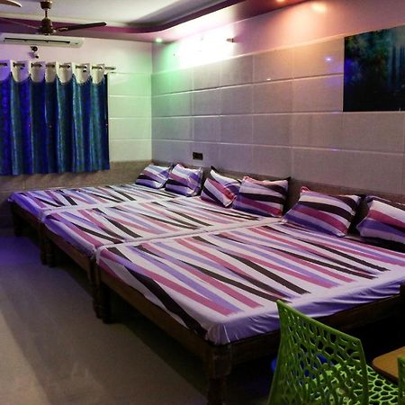 Sri Priya Lodge Dharmapuri 외부 사진